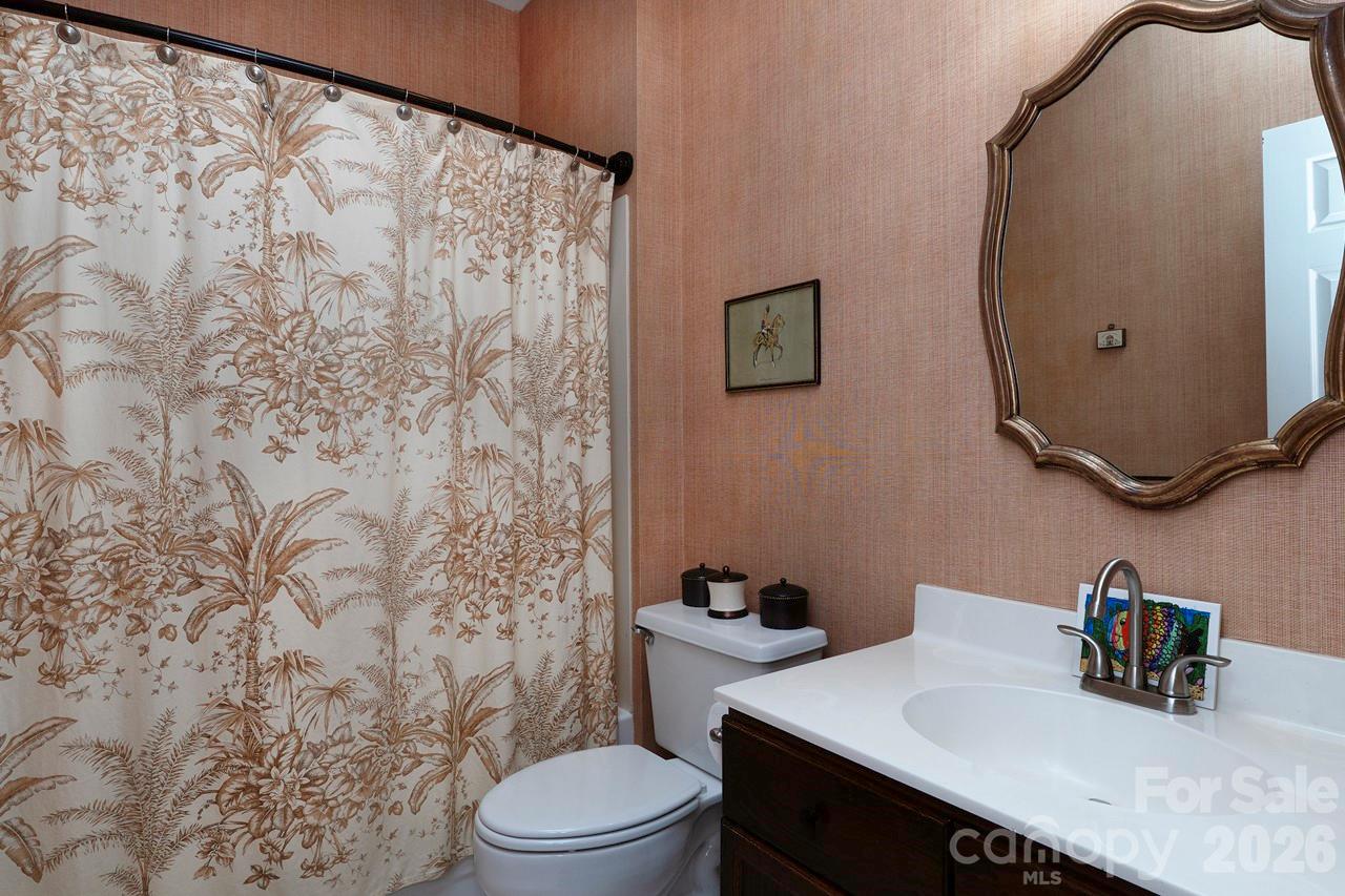 5935 Fitzwilliams Lane Charlotte NC 28270