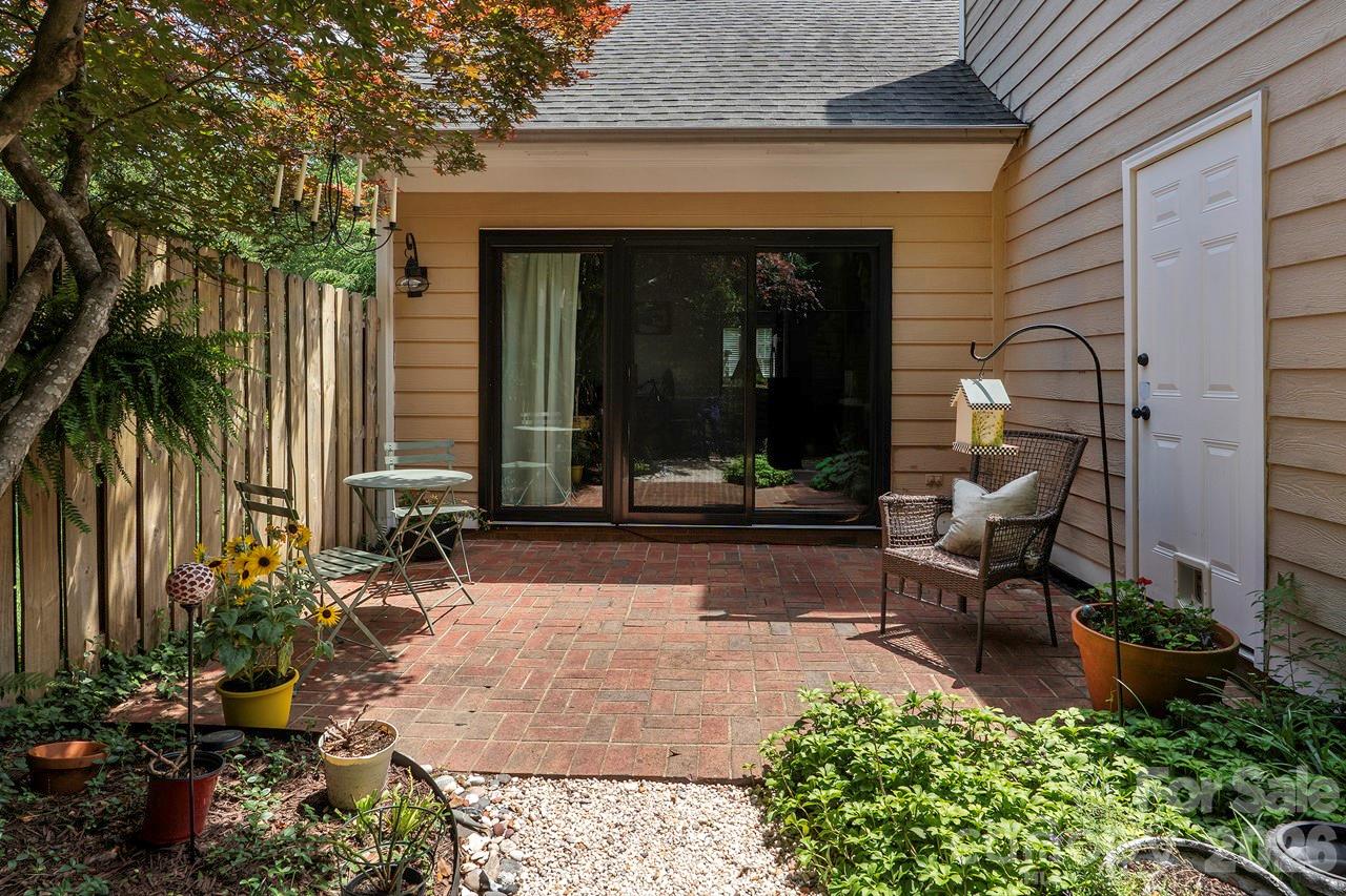 5935 Fitzwilliams Lane Charlotte NC 28270