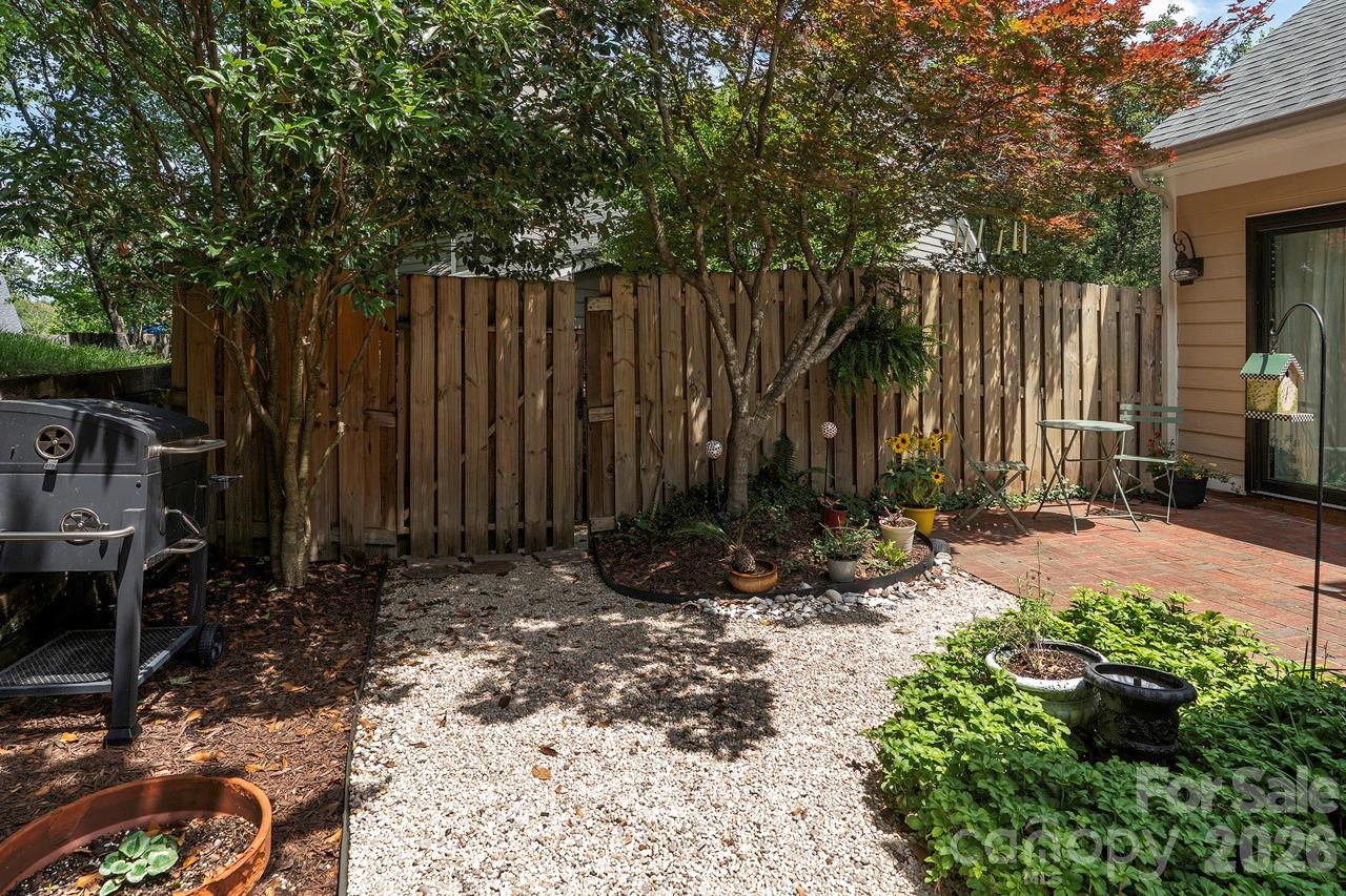 5935 Fitzwilliams Lane Charlotte NC 28270