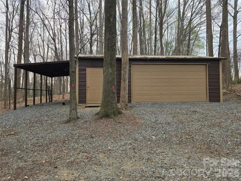 6782 Shiloh Road Liberty NC 27298