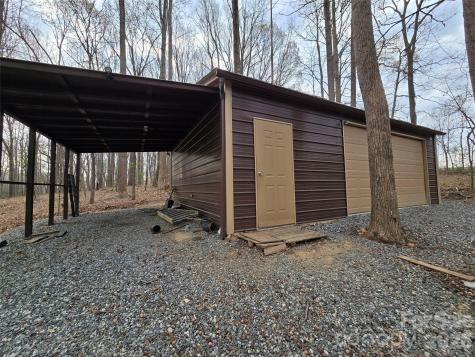6782 Shiloh Road Liberty NC 27298