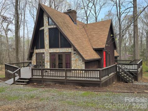 6782 Shiloh Road Liberty NC 27298