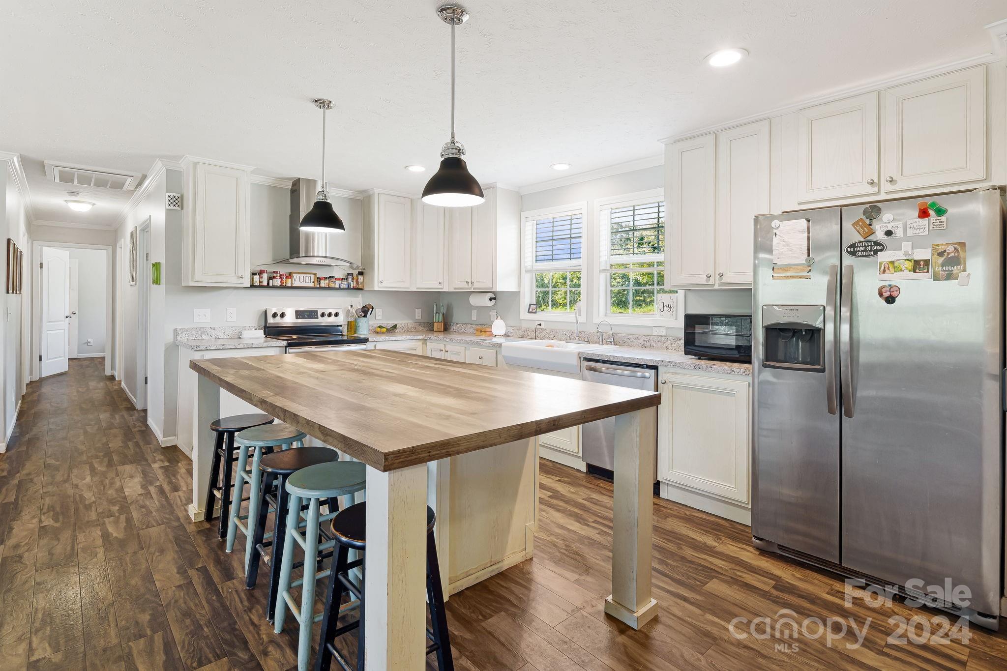 10 Hominy Hill Drive Candler NC 28715
