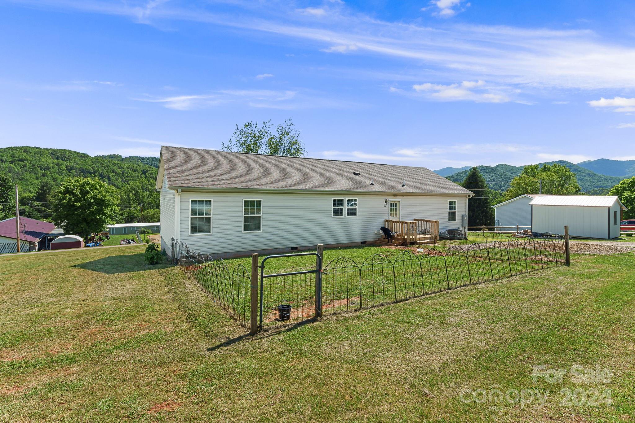 10 Hominy Hill Drive Candler NC 28715