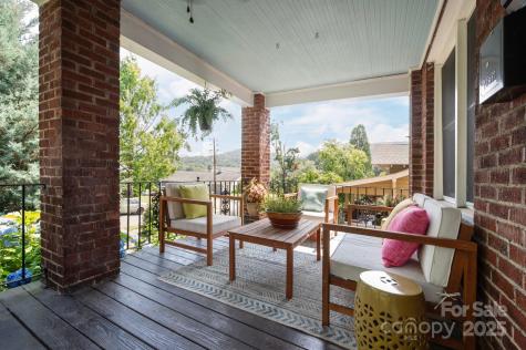 9 Colonial Place Asheville NC 28804