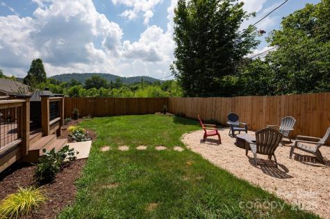 9 Colonial Place Asheville NC 28804