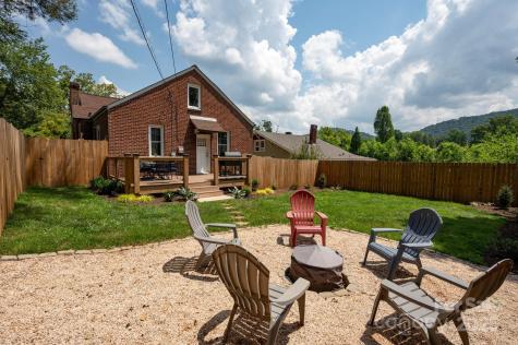 9 Colonial Place Asheville NC 28804