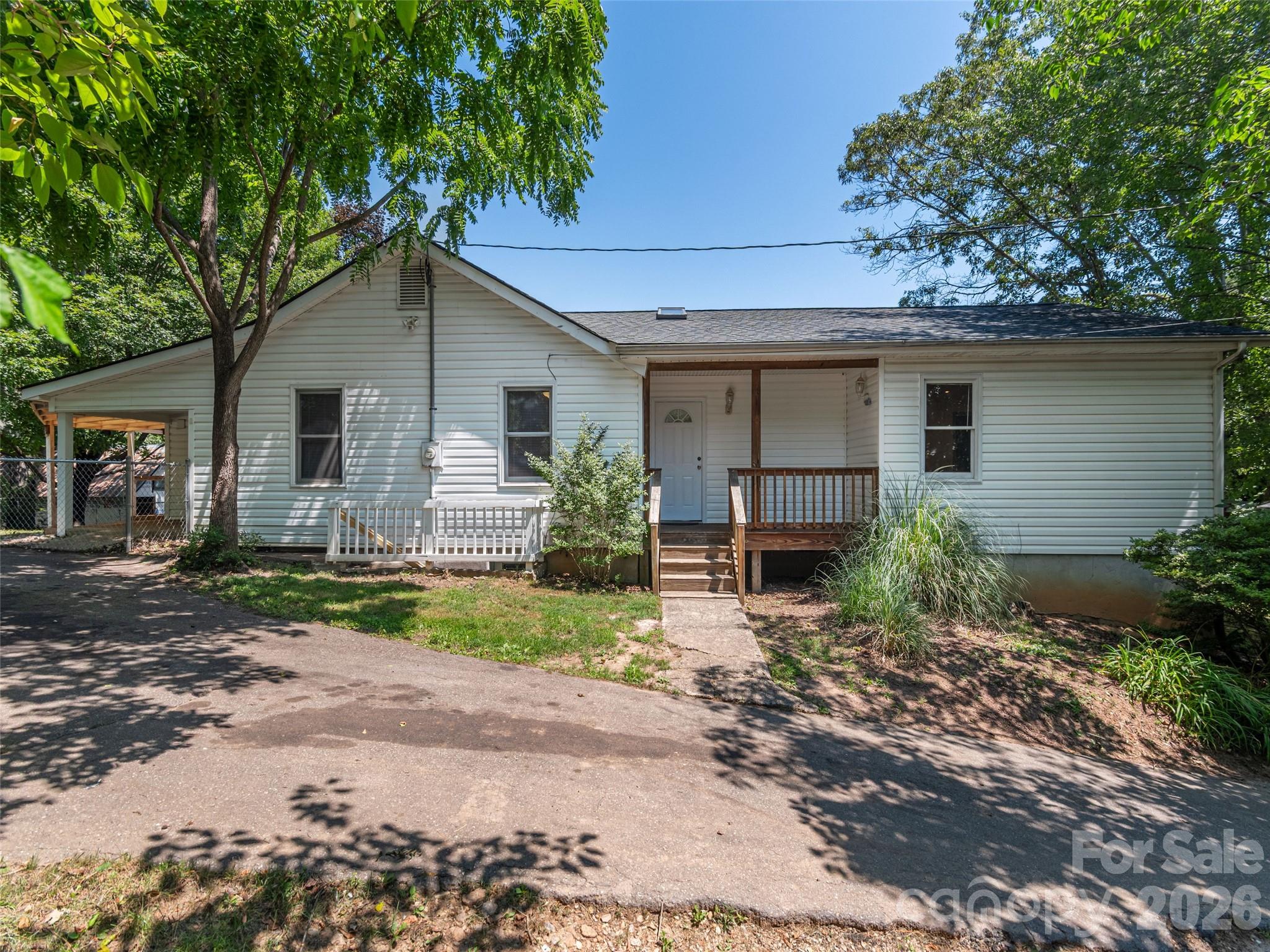 20 Spring Drive Asheville NC 28806