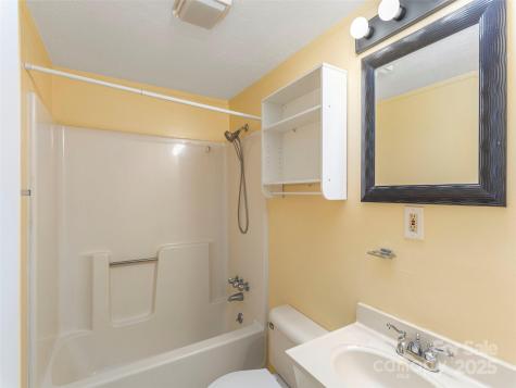 20 Spring Drive Asheville NC 28806