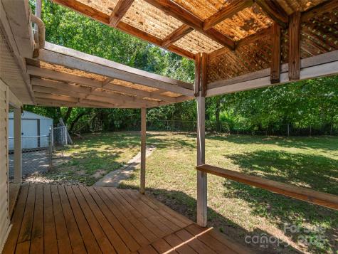 20 Spring Drive Asheville NC 28806