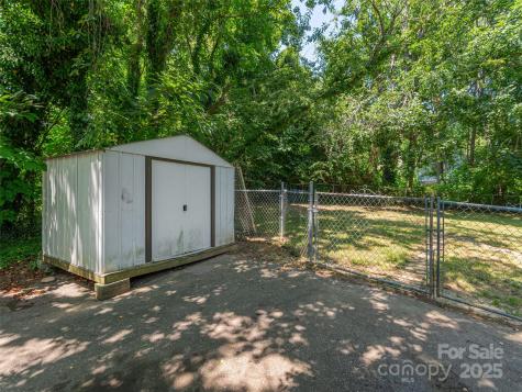 20 Spring Drive Asheville NC 28806