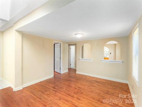 20 Spring Drive Asheville NC 28806