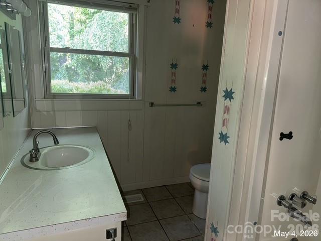3734 N Lail Avenue Morganton NC 28655