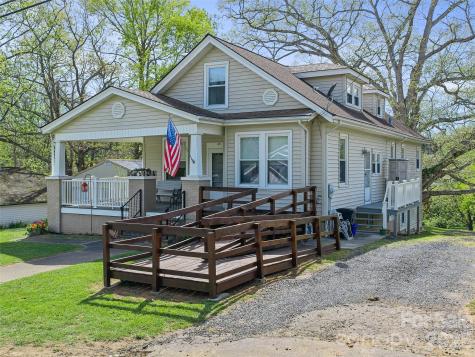 45 Summit Street Burnsville NC 28714