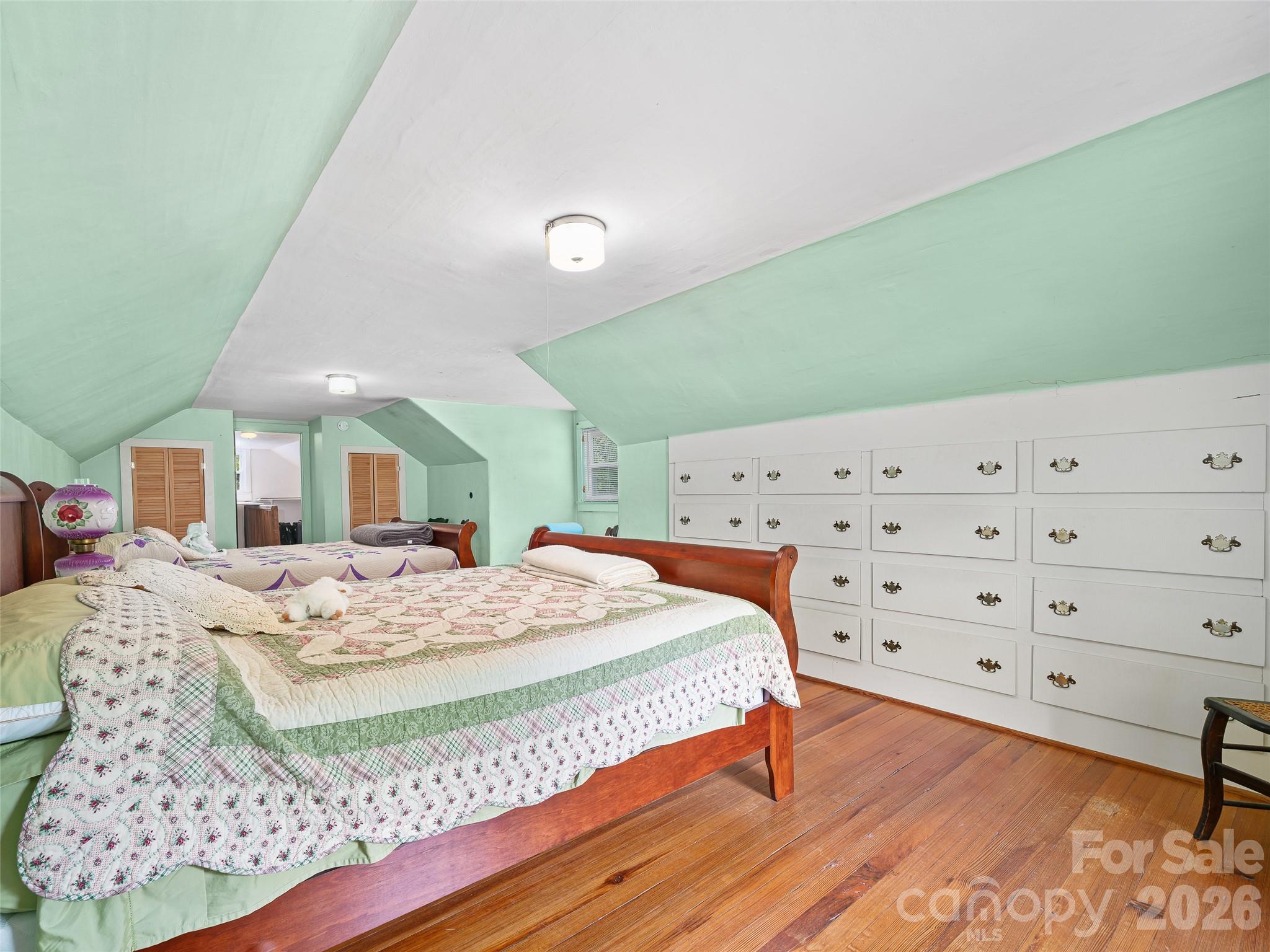 45 Summit Street Burnsville NC 28714