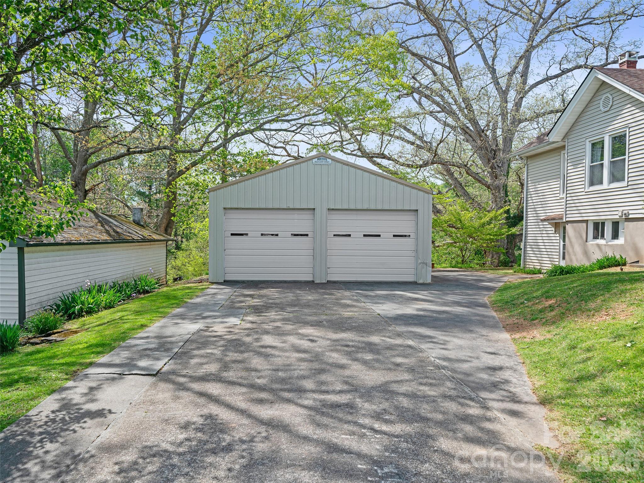 45 Summit Street Burnsville NC 28714