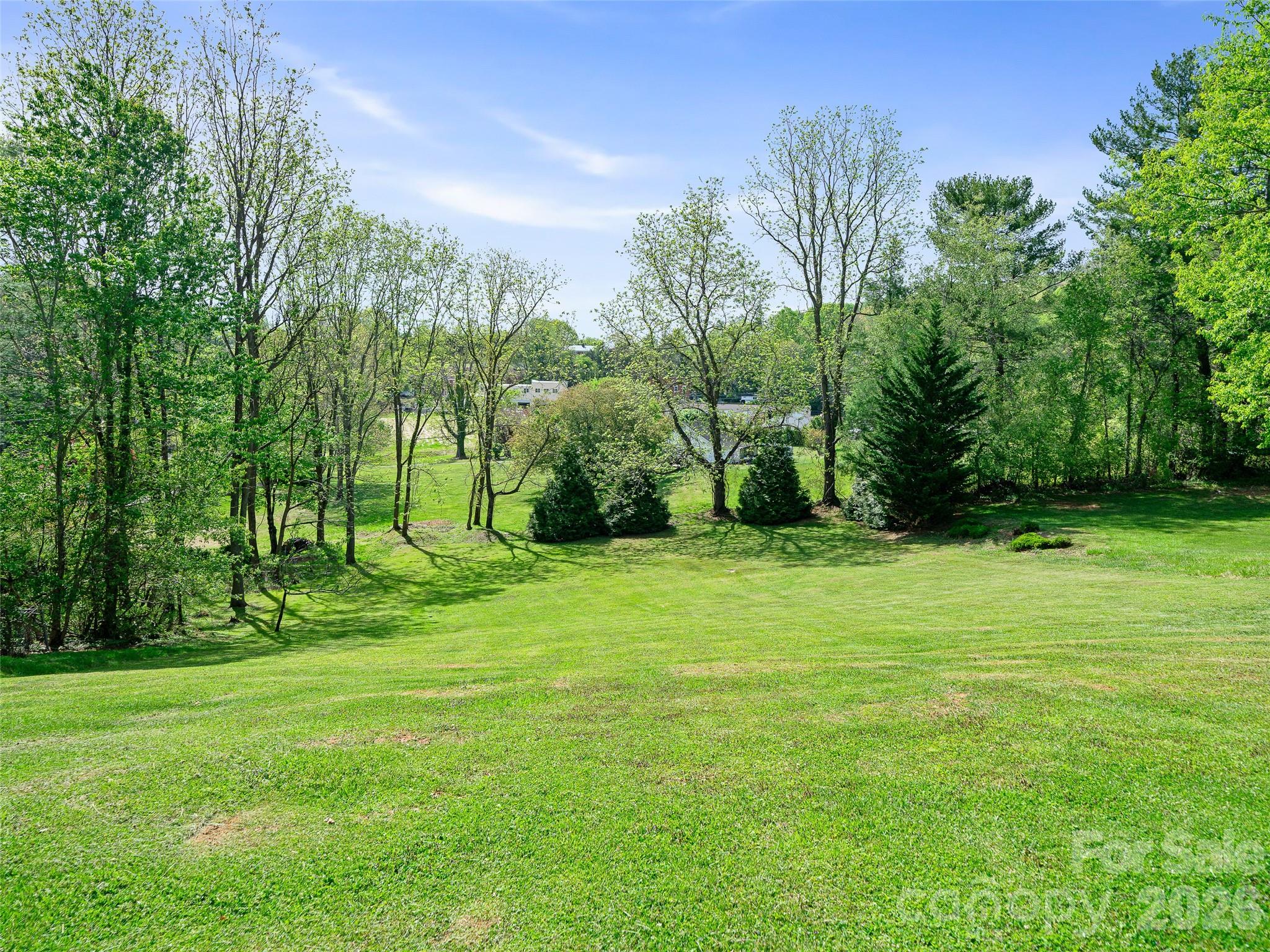45 Summit Street Burnsville NC 28714