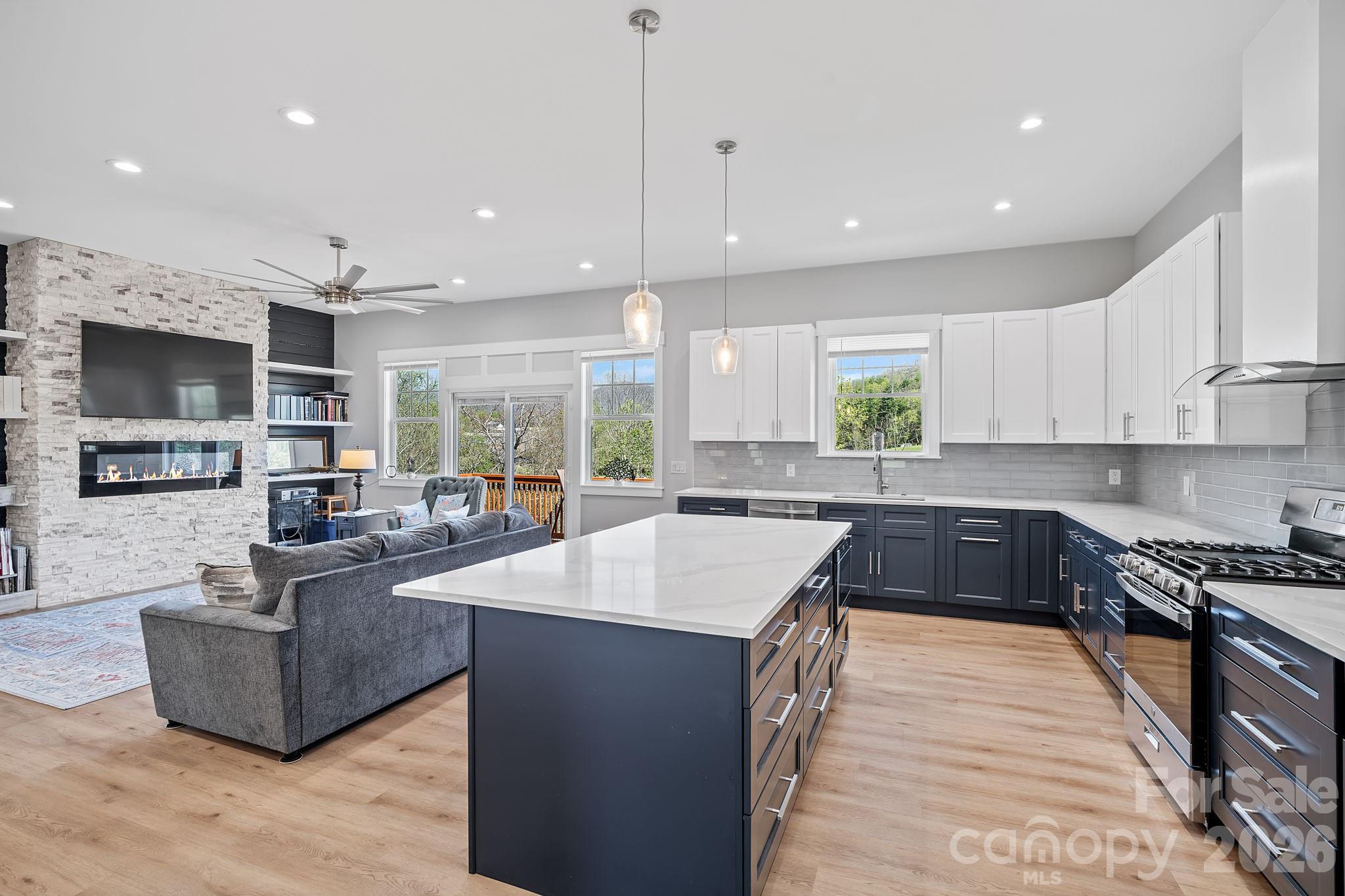 154 Amblers Knoll Road Weaverville NC 28787