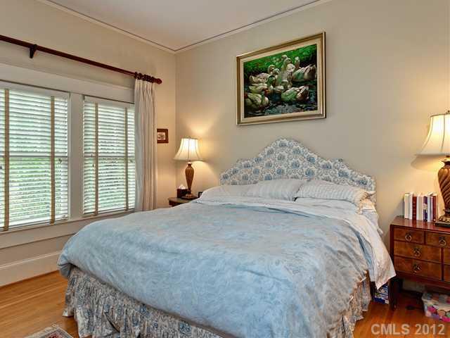 428 Hermitage Court Charlotte NC 28207