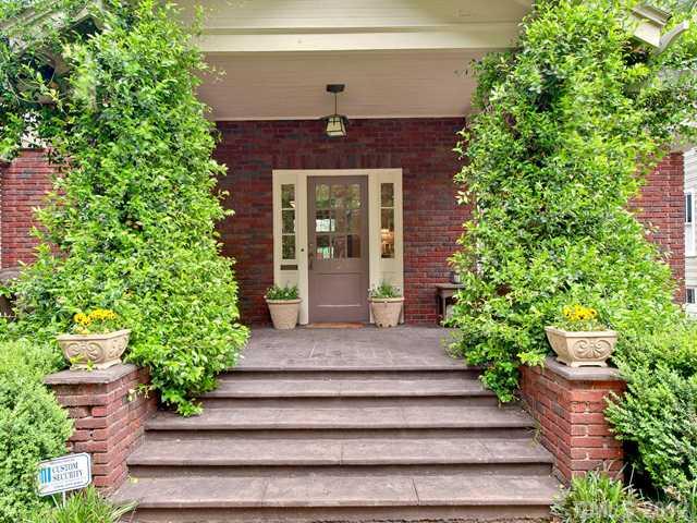 428 Hermitage Court Charlotte NC 28207