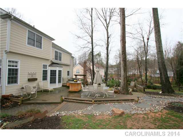 2725 Crescent Knoll Drive Matthews NC 28105