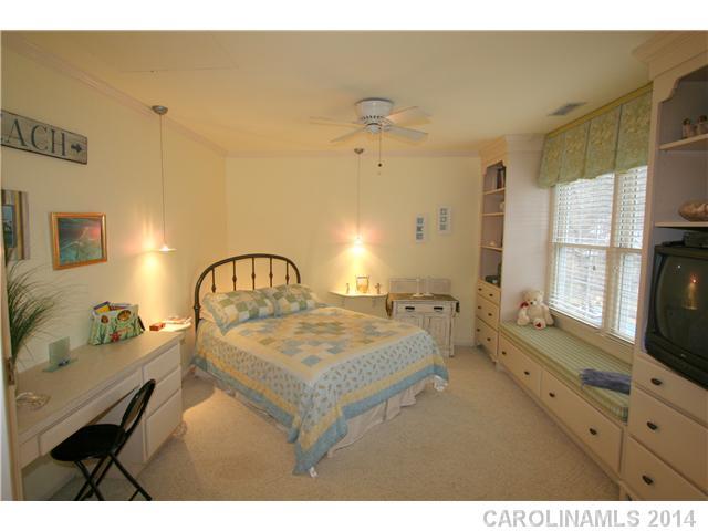 2725 Crescent Knoll Drive Matthews NC 28105