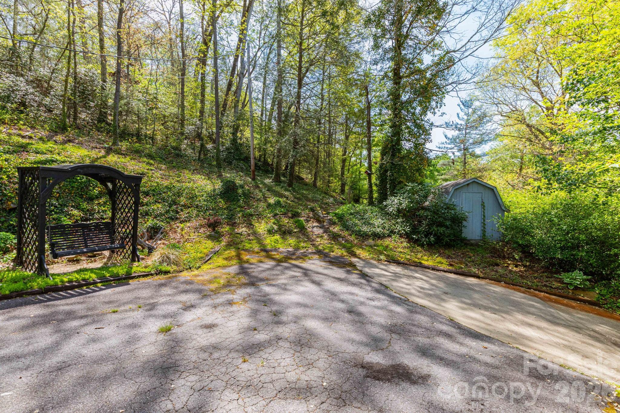 87 Medley Drive Waynesville NC 28785