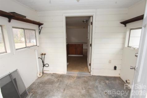 562 Us Highway 1 S Rockingham NC 28379