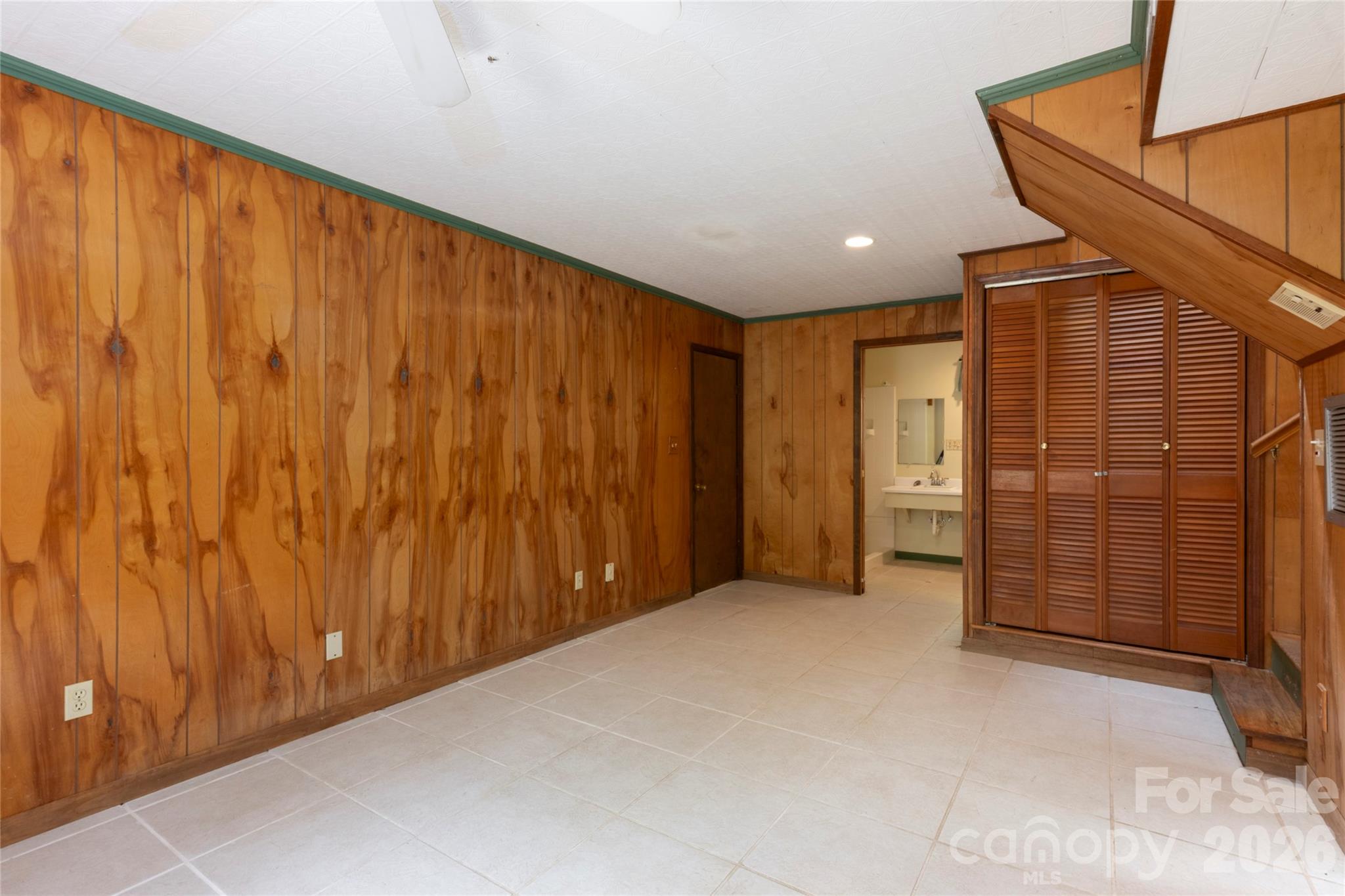 138 Stillwagon Lane Cedar Mountain NC 28718