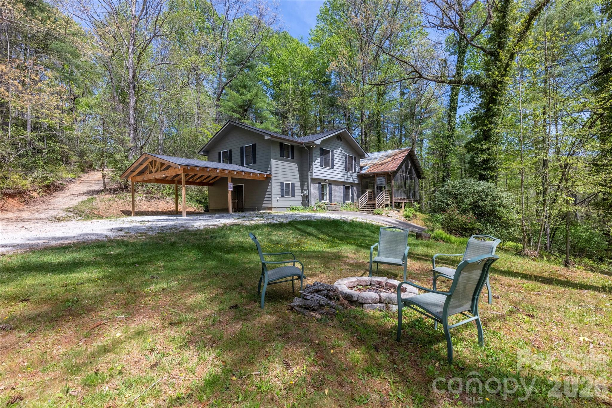 138 Stillwagon Lane Cedar Mountain NC 28718