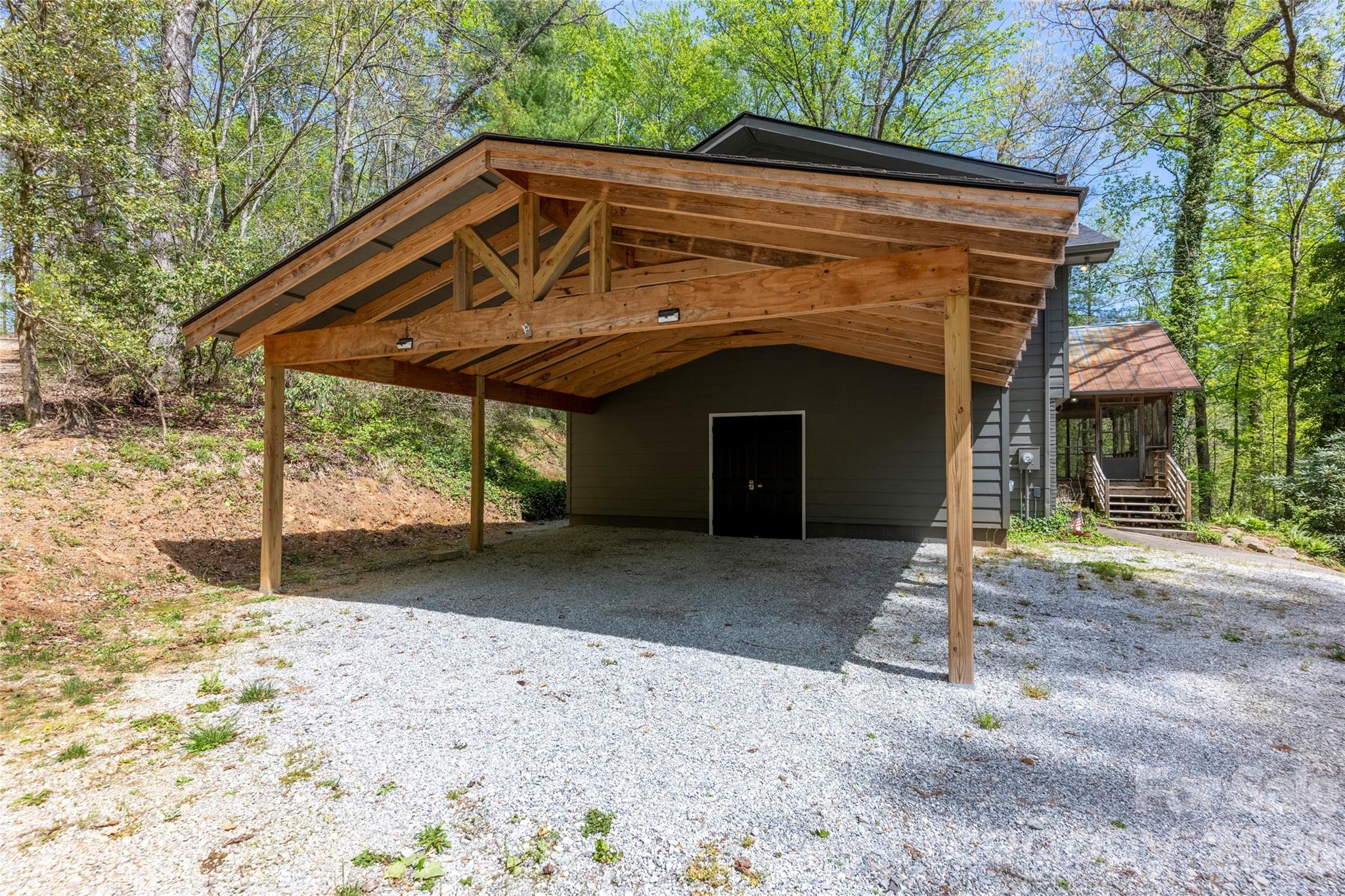 138 Stillwagon Lane Cedar Mountain NC 28718
