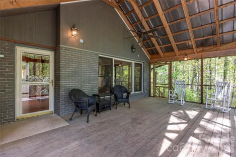 138 Stillwagon Lane Cedar Mountain NC 28718