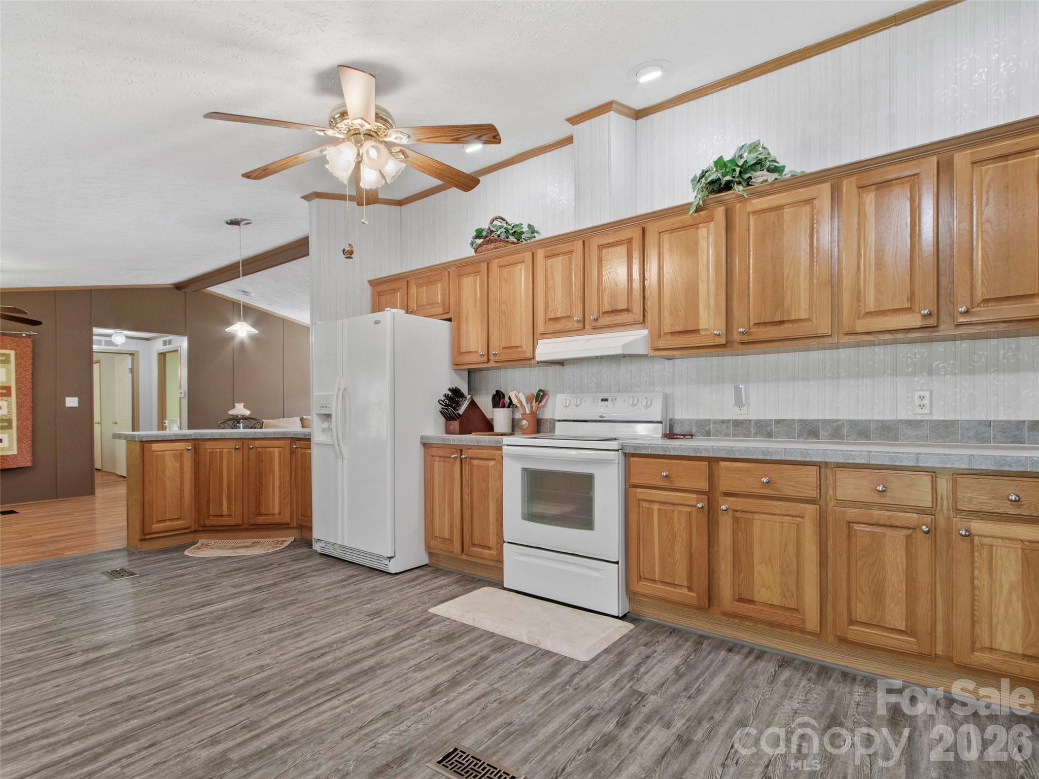 155 Thunderstruck Ridge Burnsville NC 28714