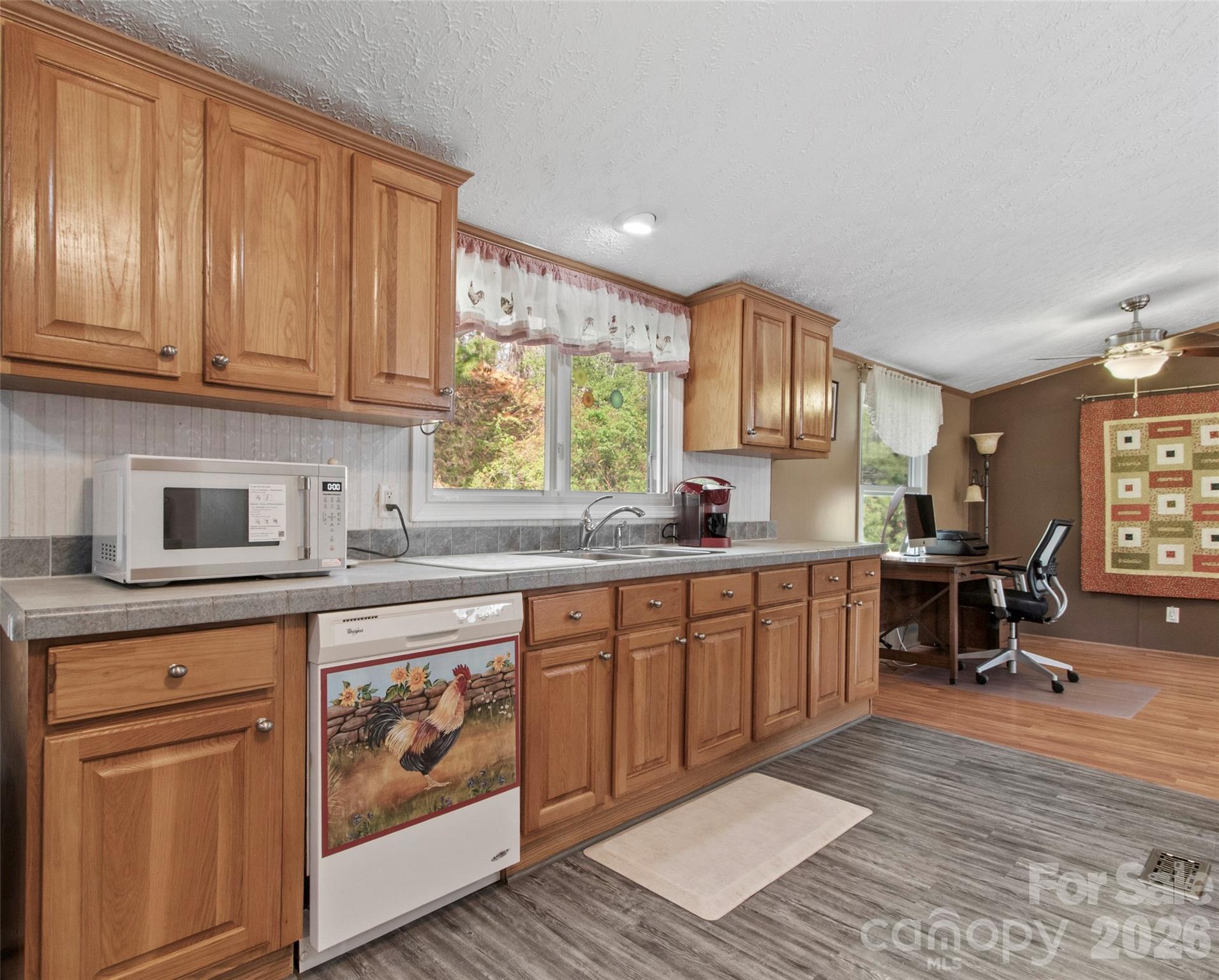 155 Thunderstruck Ridge Burnsville NC 28714