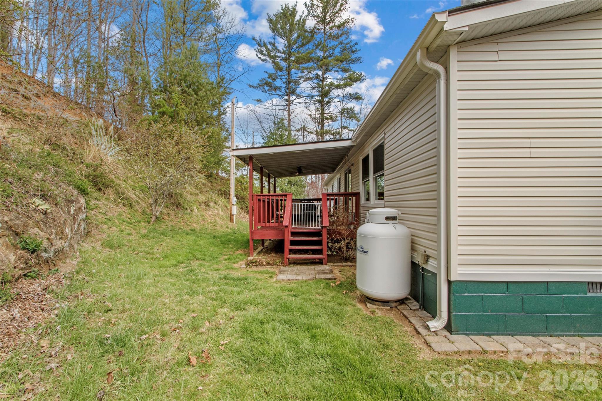 155 Thunderstruck Ridge Burnsville NC 28714