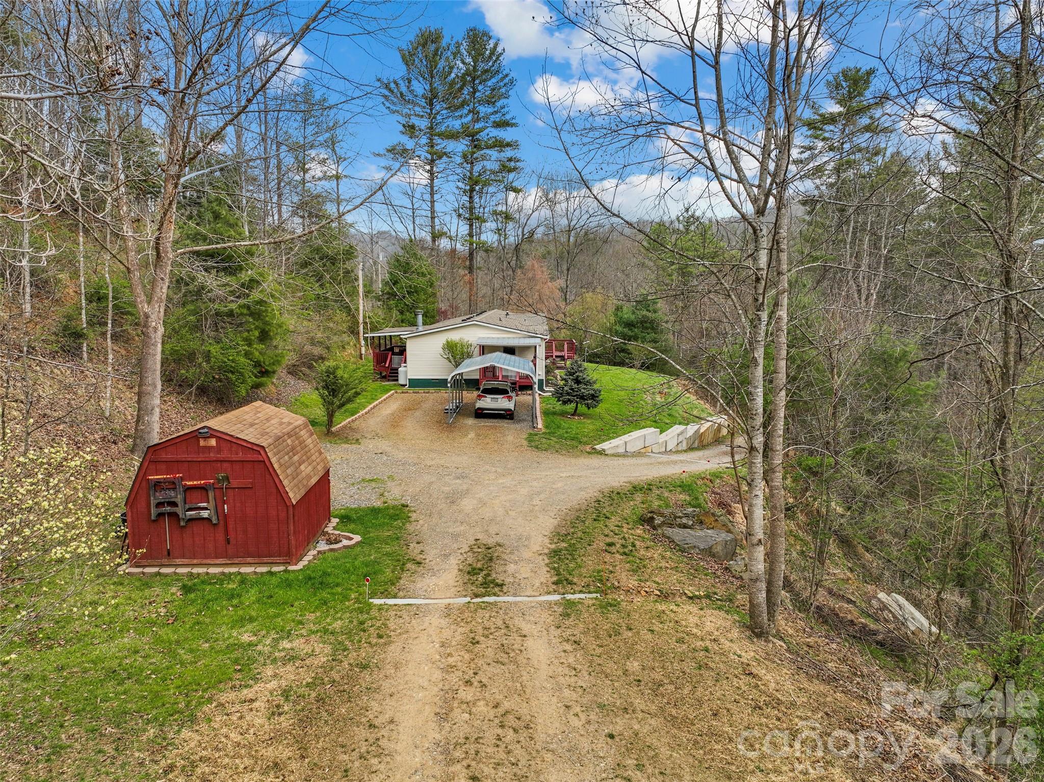 155 Thunderstruck Ridge Burnsville NC 28714