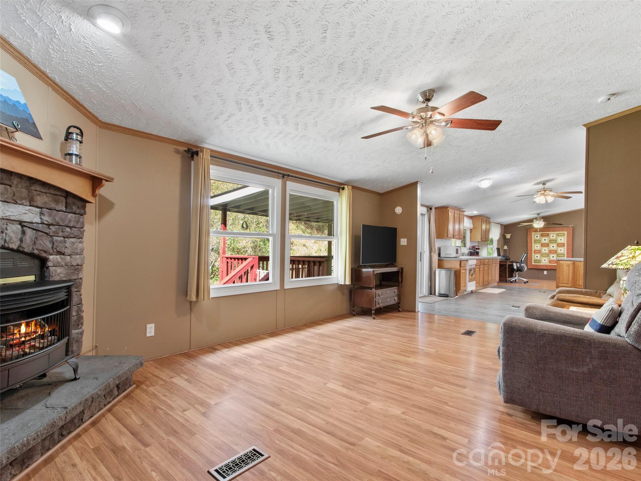 155 Thunderstruck Ridge Burnsville NC 28714