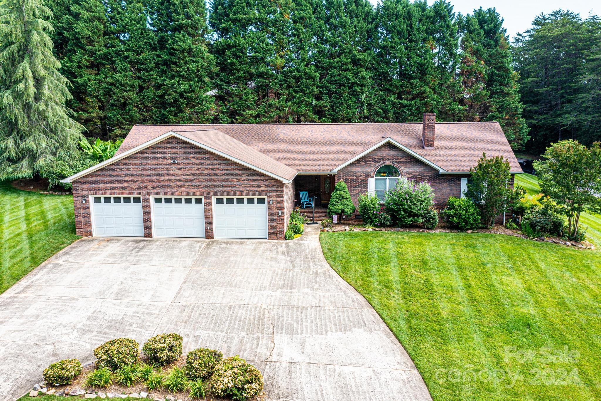 3625 Wandering Lane NE Hickory NC 28601