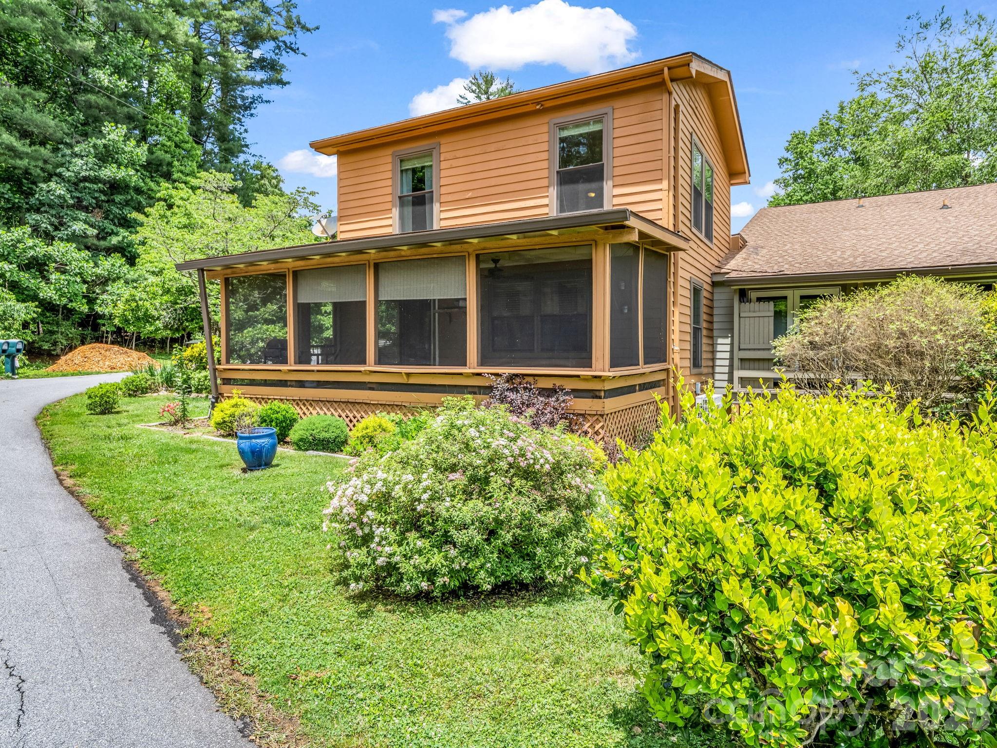 117 Willow Way Hendersonville NC 28739
