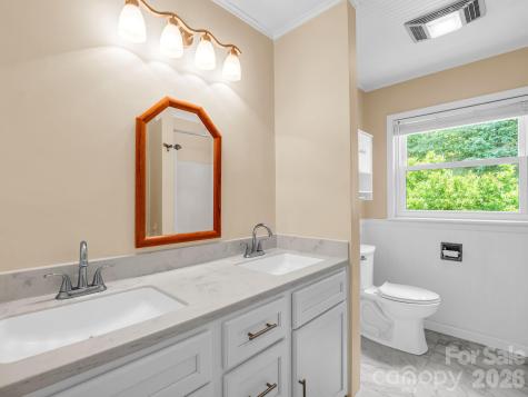 117 Willow Way Hendersonville NC 28739