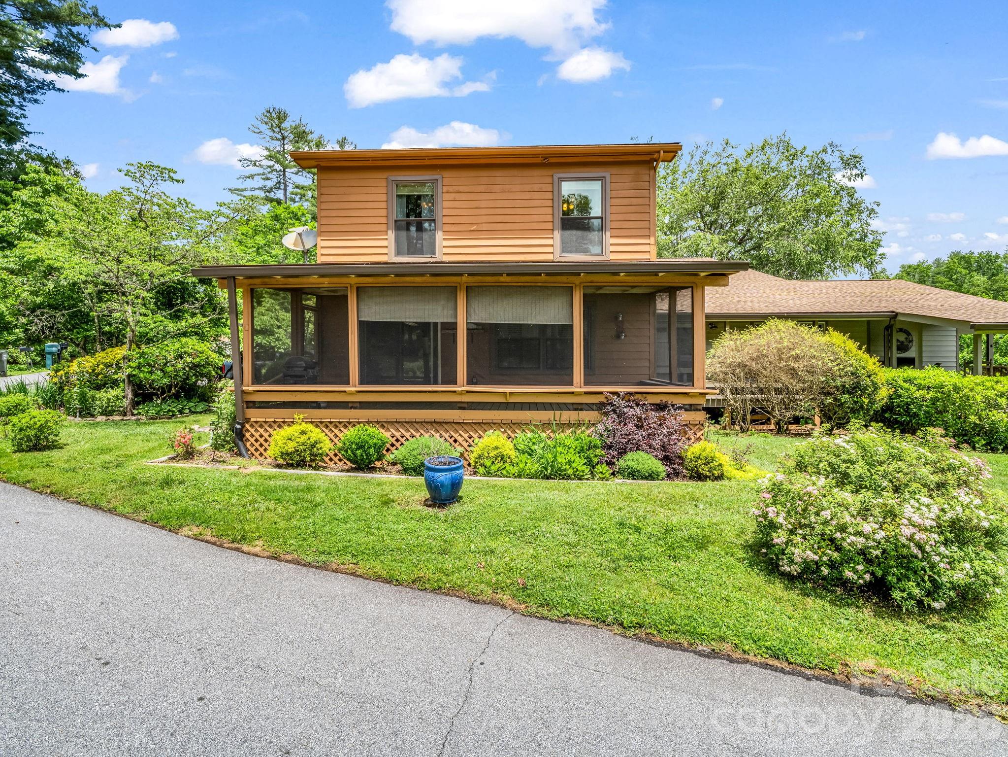 117 Willow Way Hendersonville NC 28739