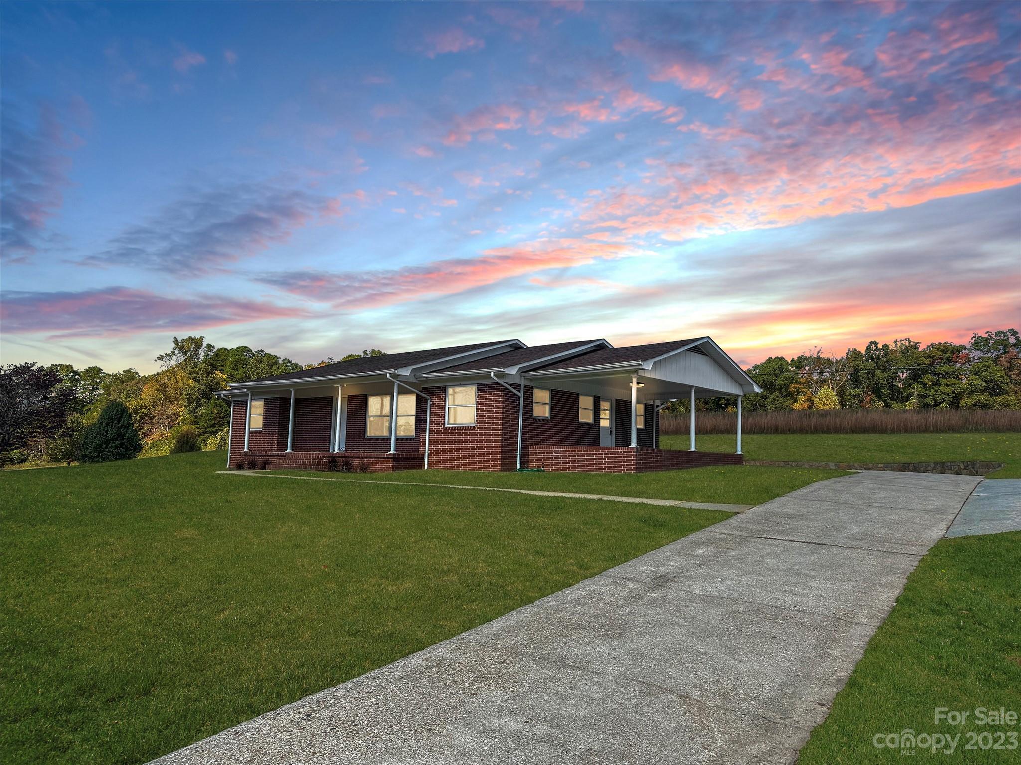 5816 Harmony Grove Road Nebo NC 28761