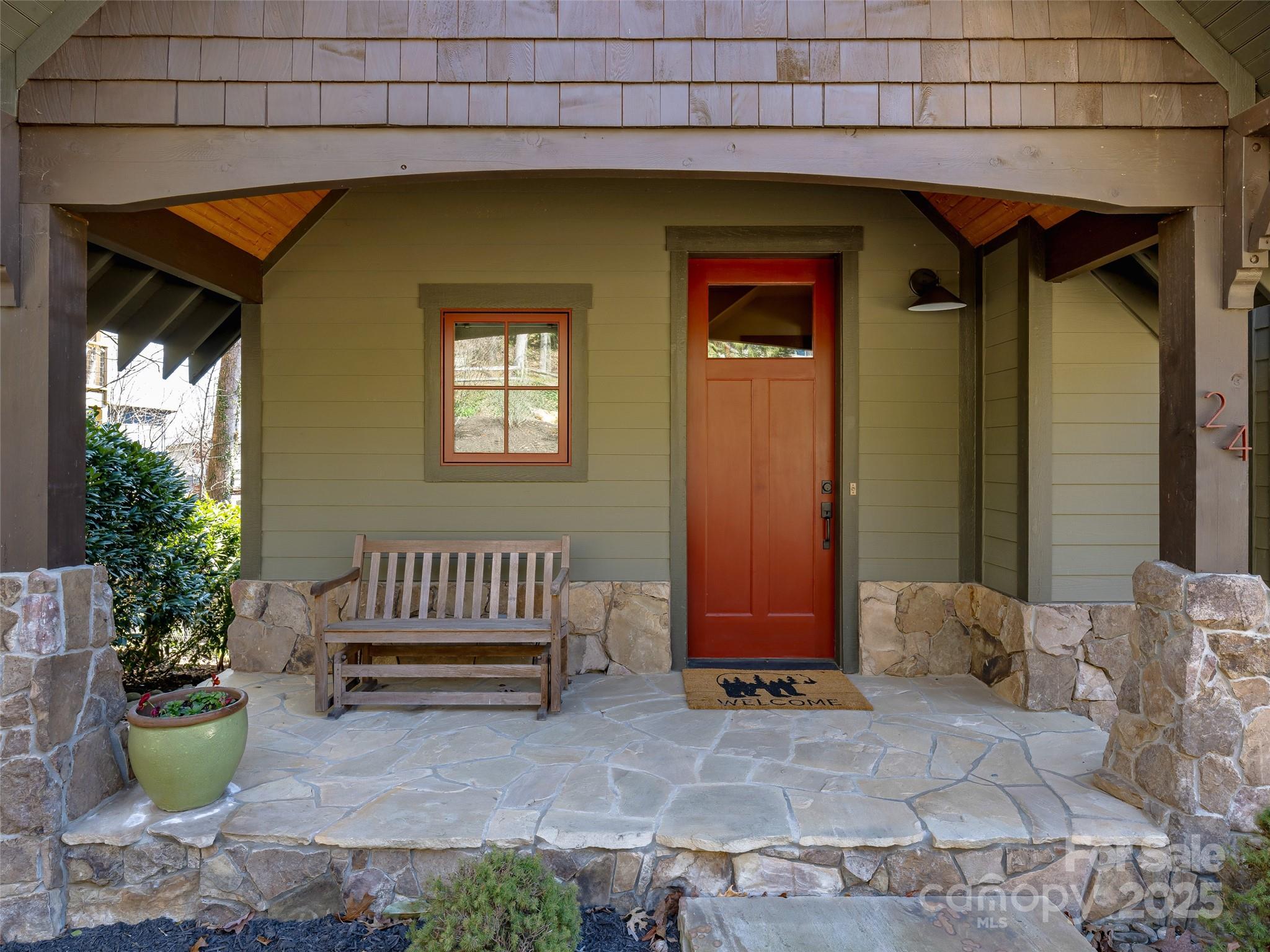 24 Bridle Path Road Asheville NC 28804