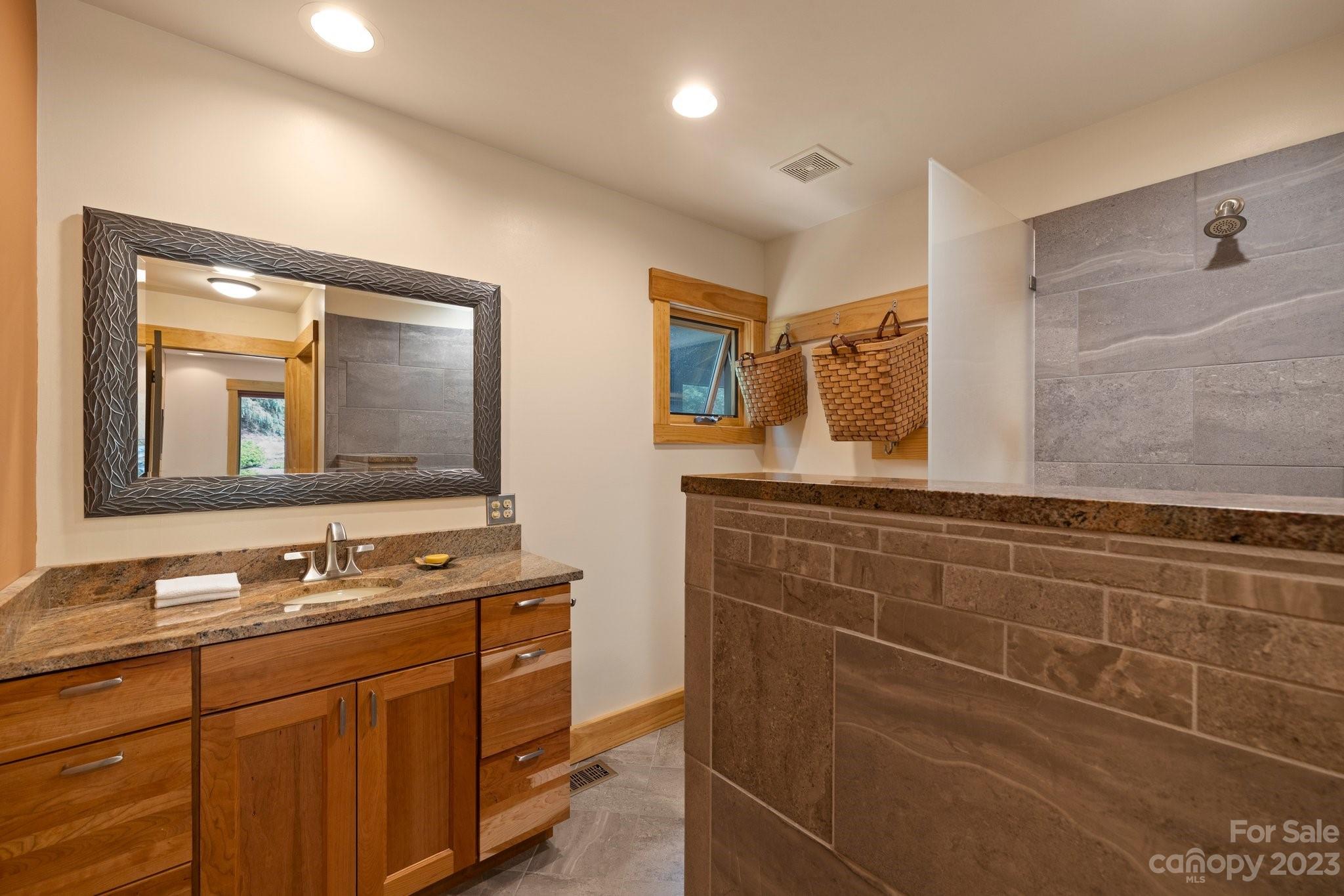 31 Foothills Road Asheville NC 28804