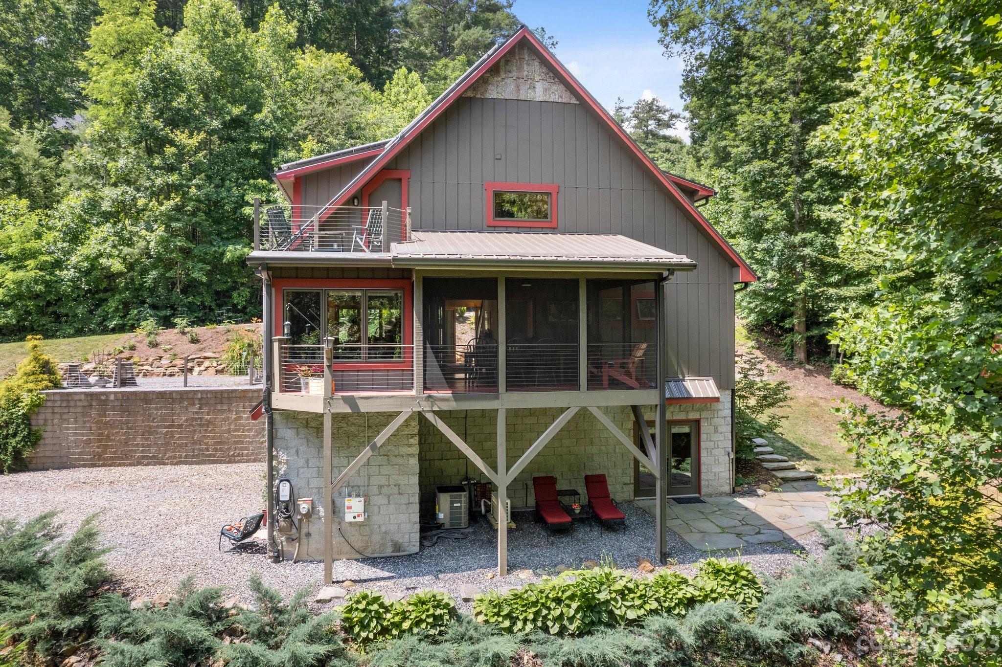 31 Foothills Road Asheville NC 28804