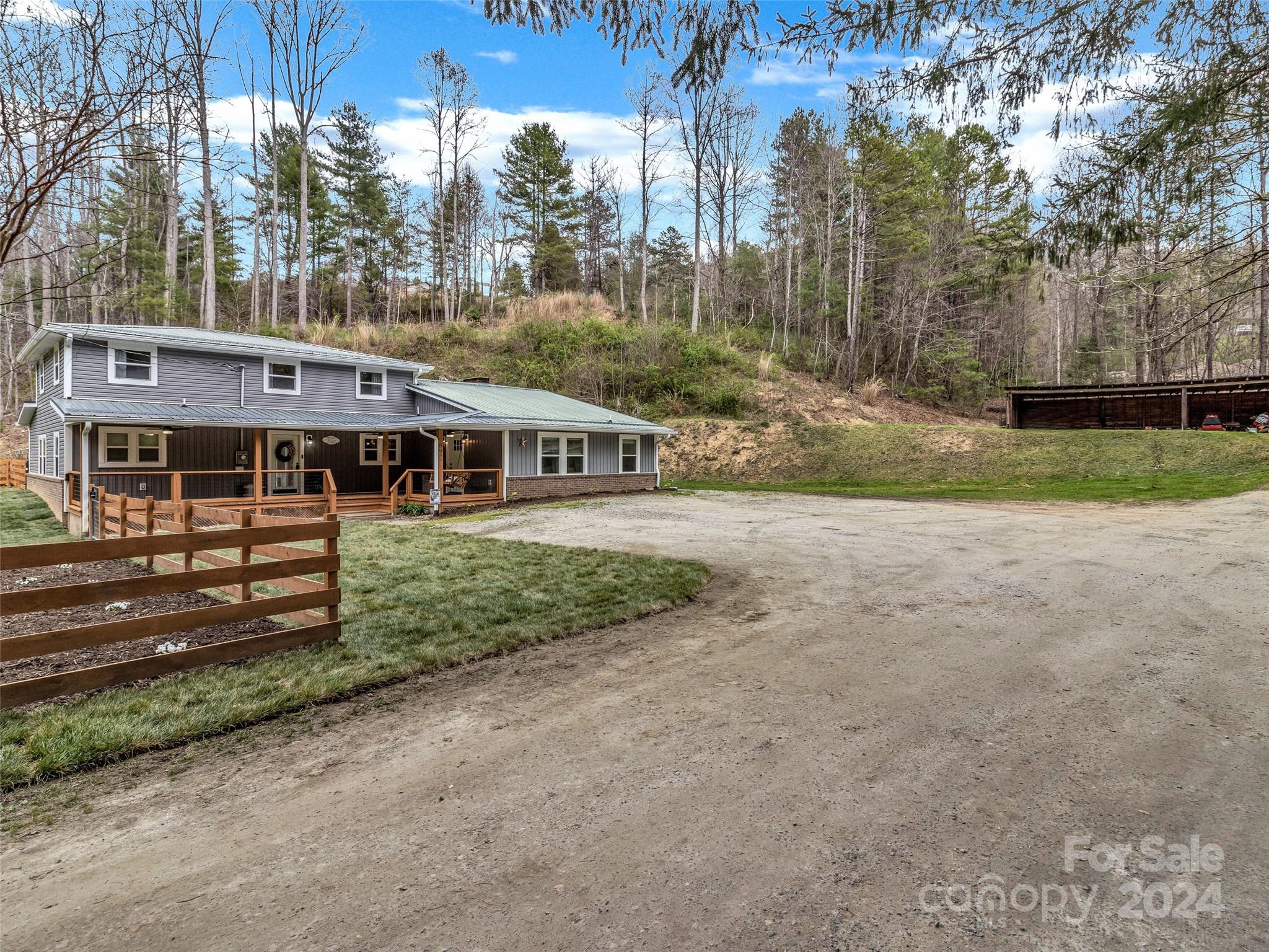 692 Felmet Road Flat Rock NC 28731