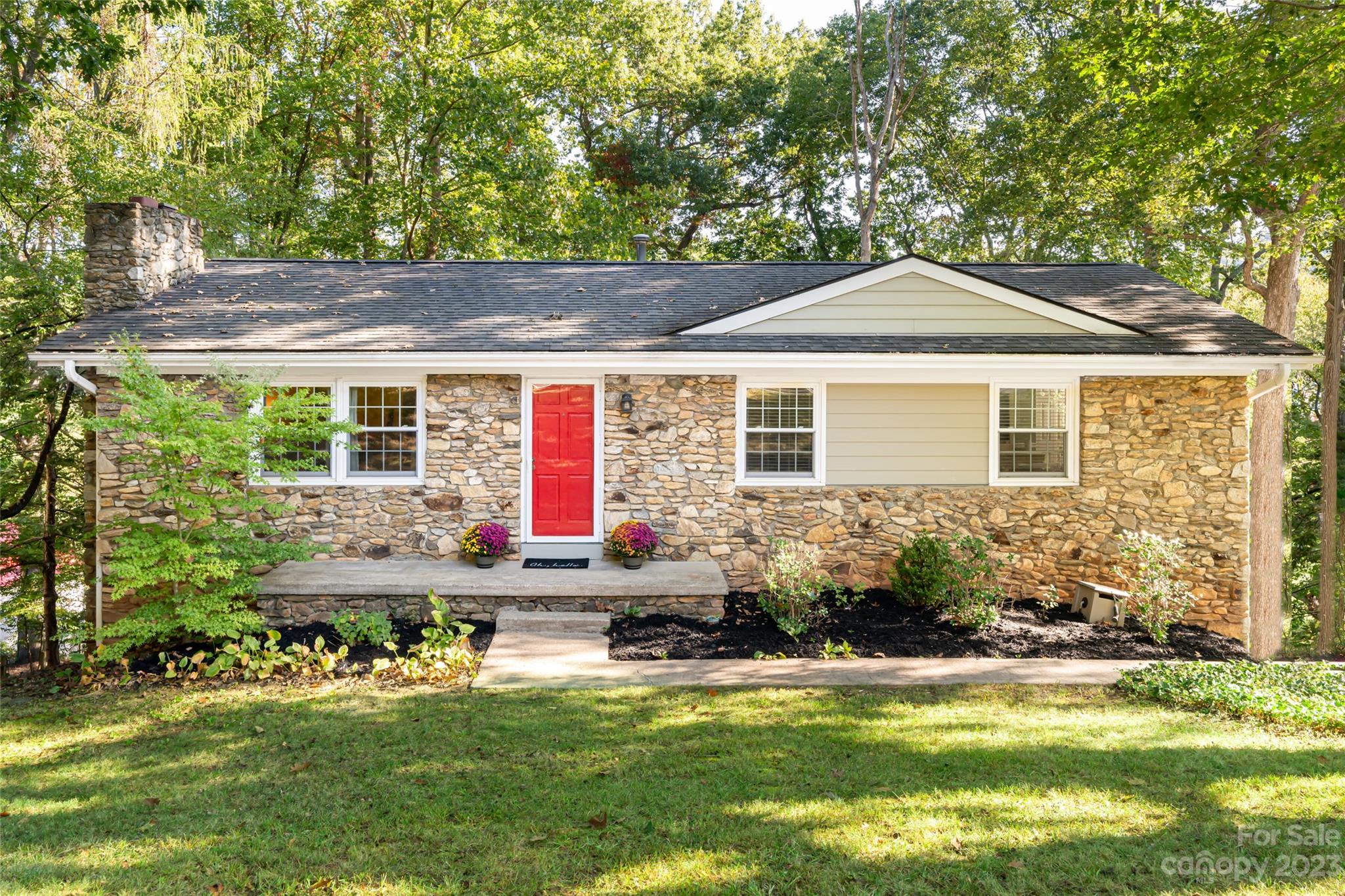 84 Botany Drive Asheville NC 28805