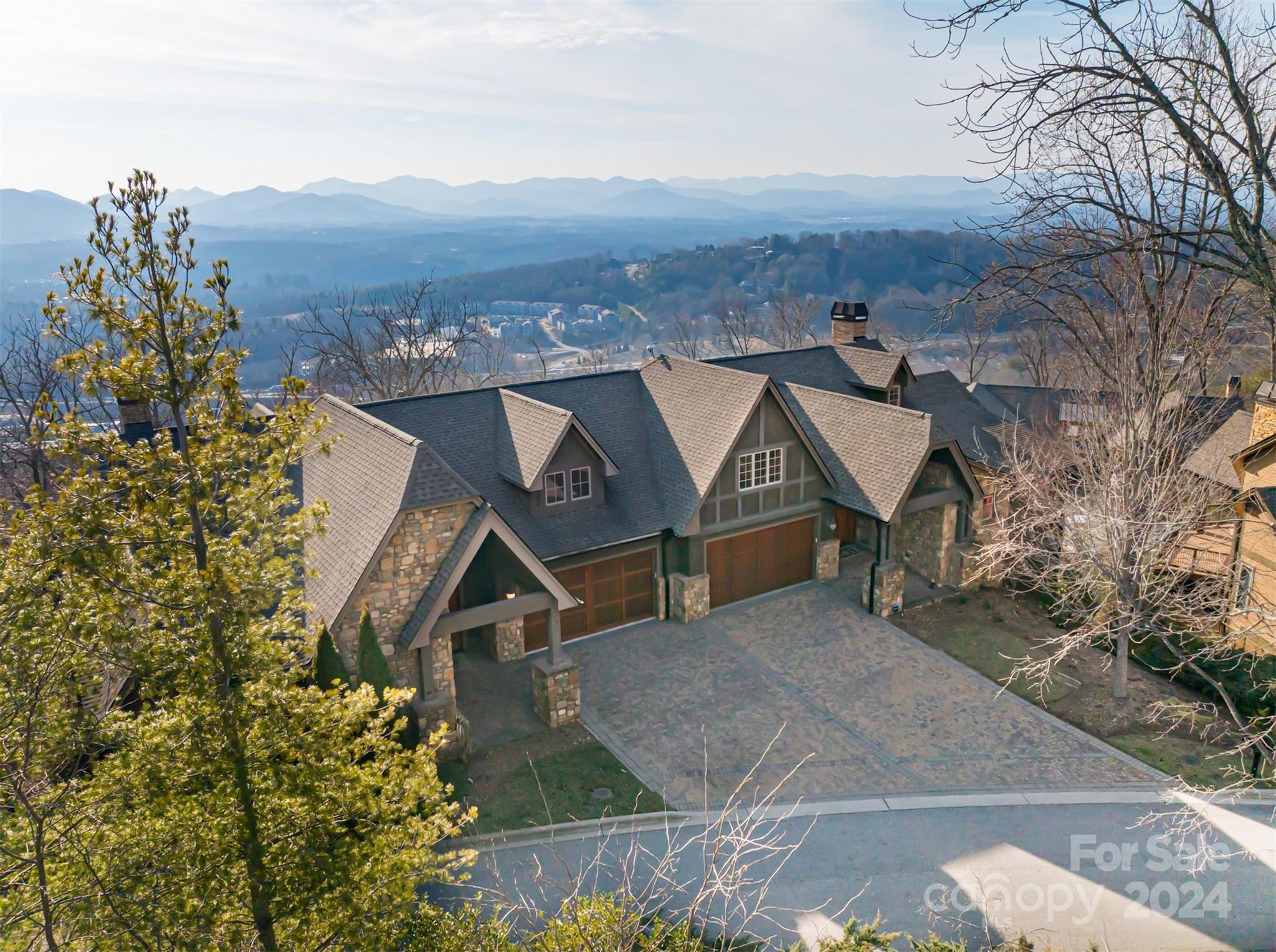 13 Point Bluff Drive Asheville NC 28804