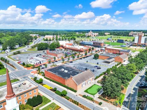 512 S Villa Street Kannapolis NC 28083