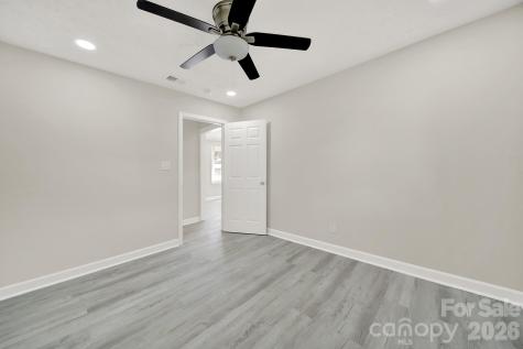 512 S Villa Street Kannapolis NC 28083